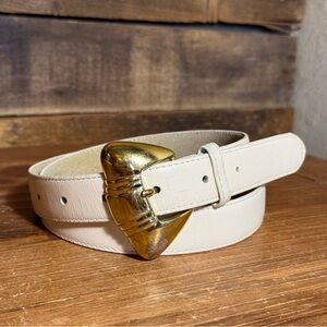 Women’s White Leather Belt with‎ Gold made in USA Buckle. Unsure of maker. 38”